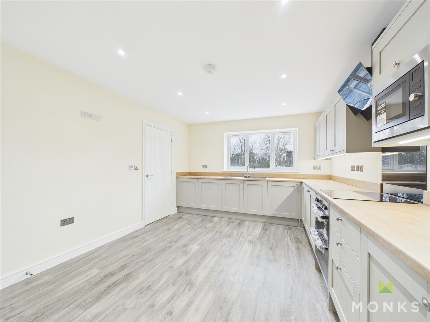 17 Queensway, Shrewsbury, SY4 1BD For Sale